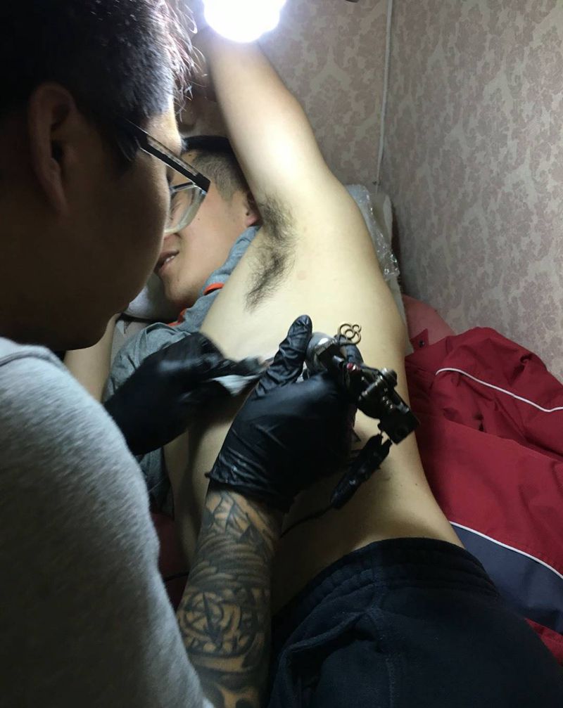 小超作品纹身图片_成品腰部字符图腾东方龙福建纹身图案