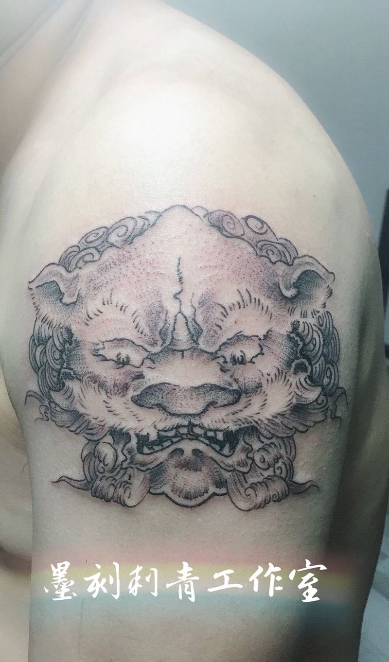 手臂线条纹身纹身图片