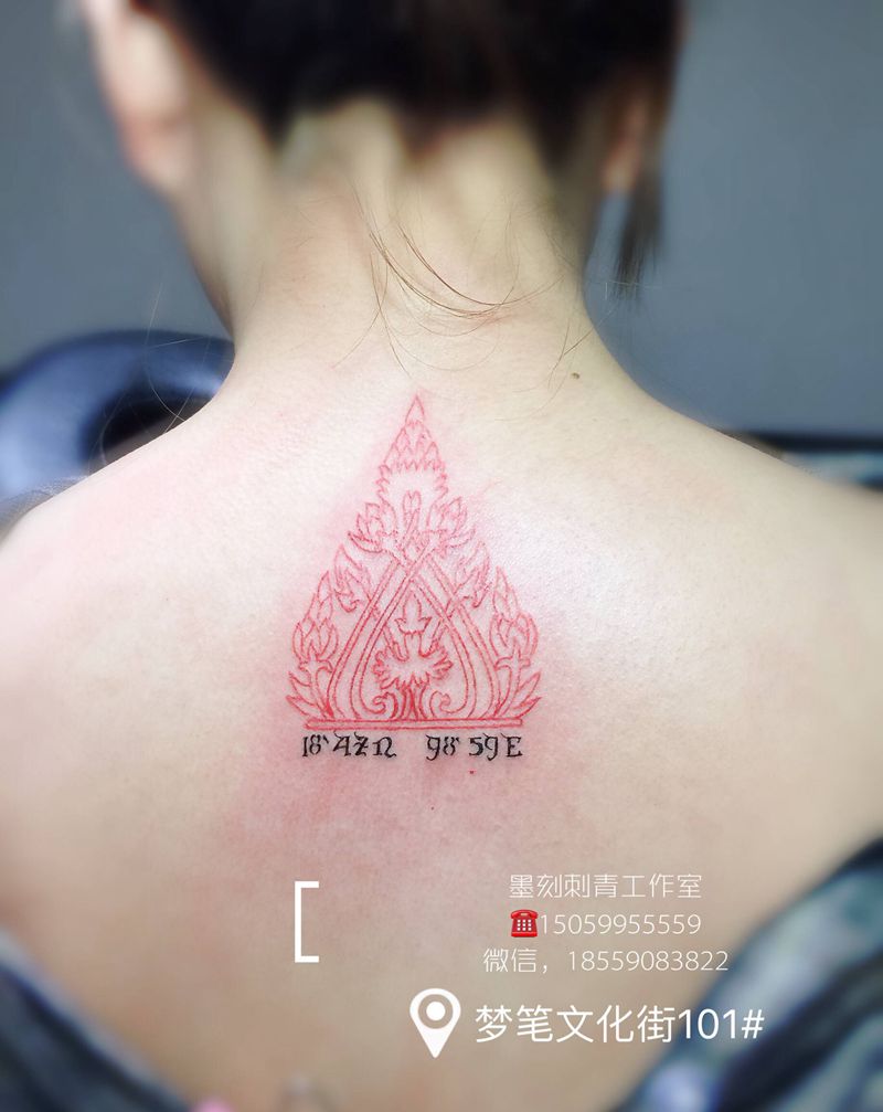 泰经，纹身图片_背部纹身图案