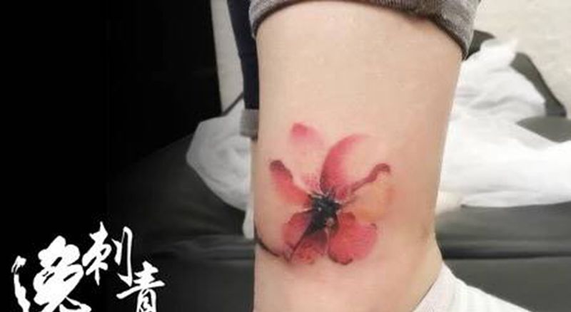 疤痕遮盖纹身图片_脚部纹身图案