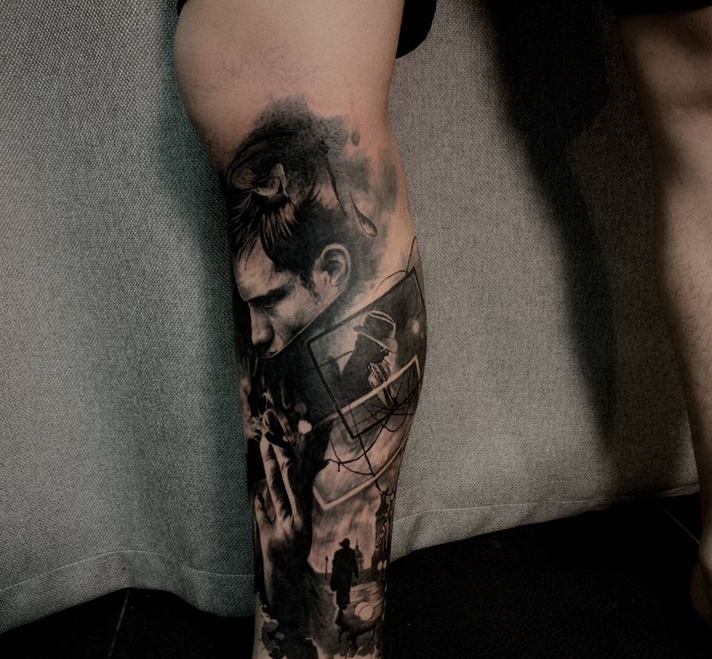 孤独纹身图片_腿部脚部欧美写实水墨纹身图案