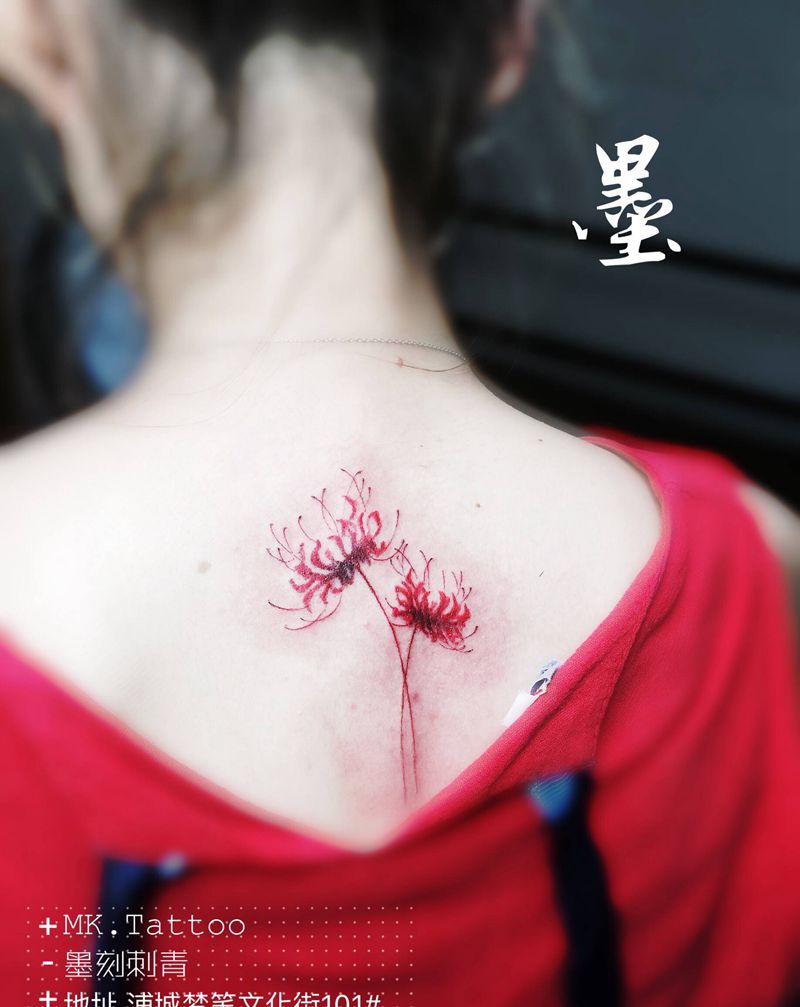 彼岸花纹身图片_背部纹身图案