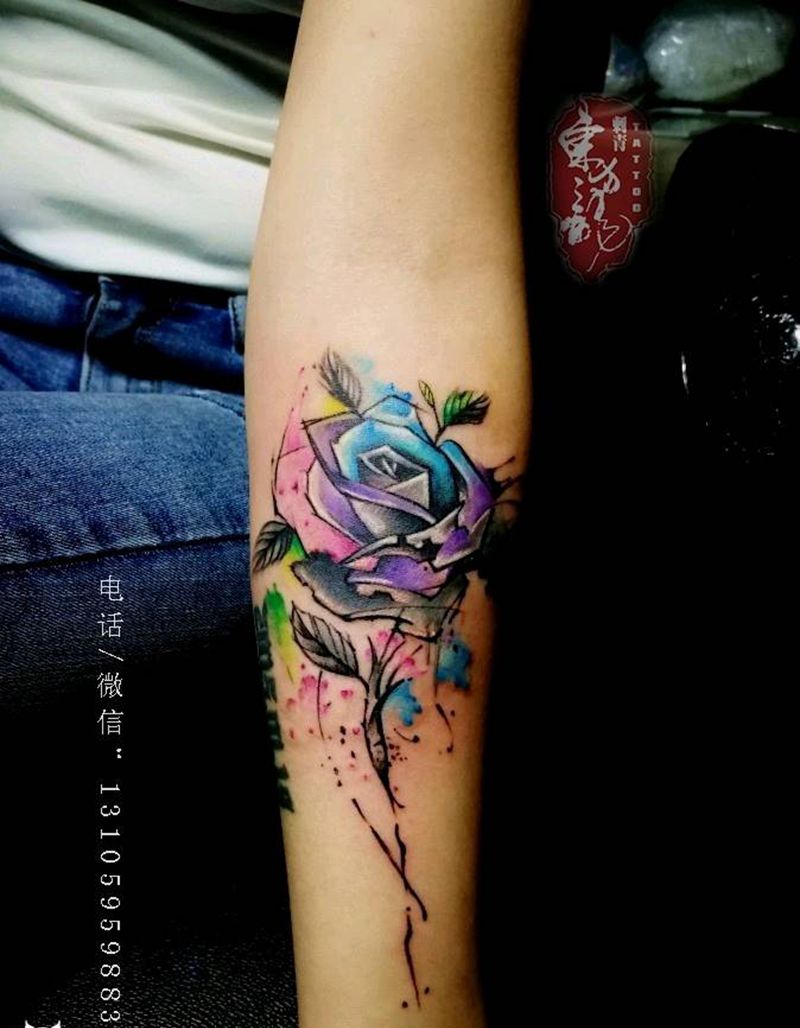 水彩花纹身图片_手臂宁德福建东方龙纹成品纹身图案