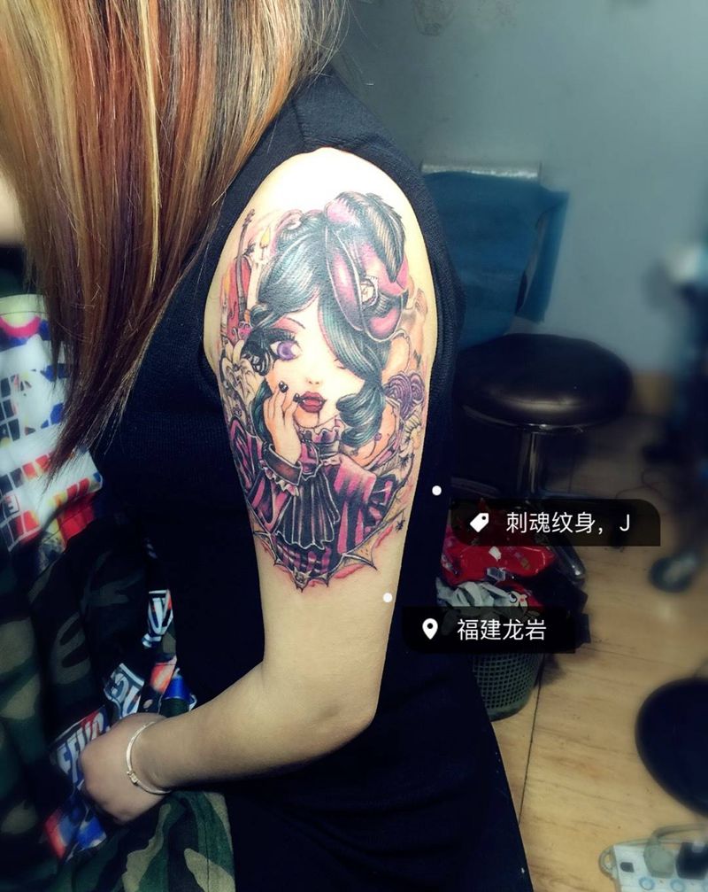 欧美小美女纹身图片