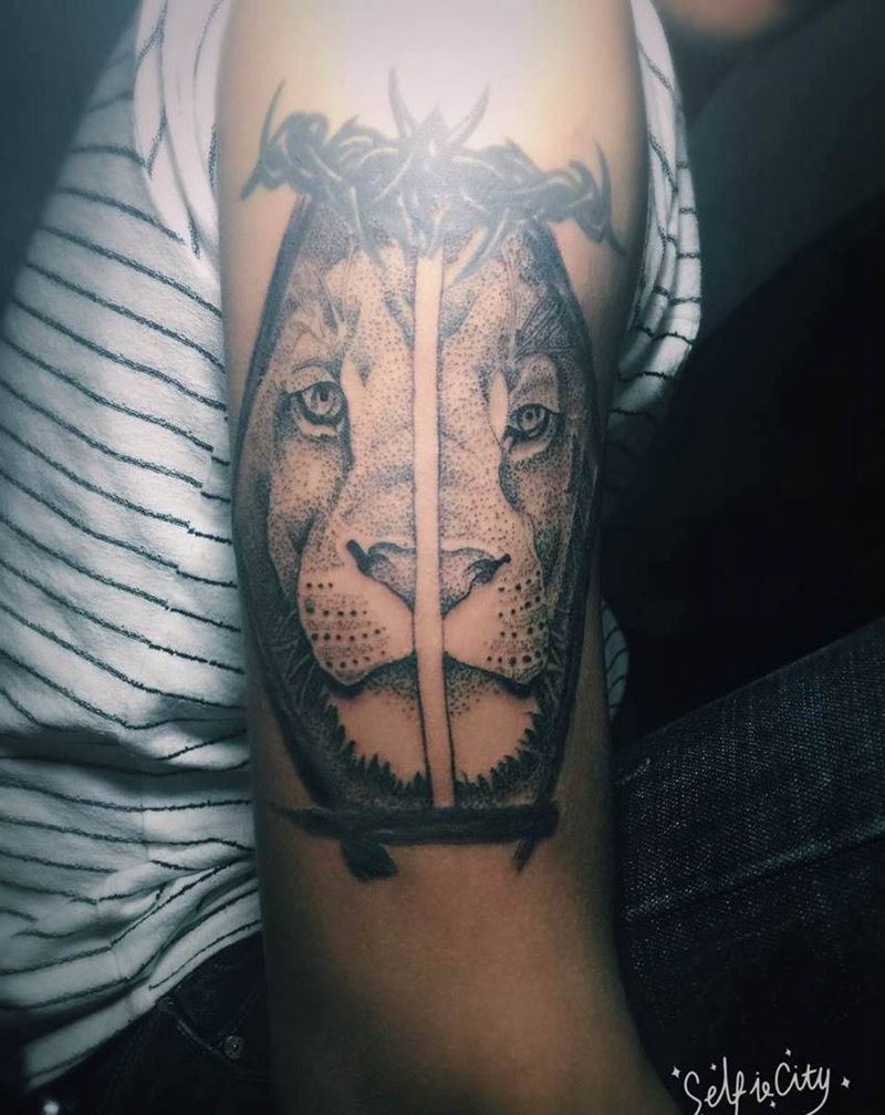 又来一头狮子，老图添加纹身图片