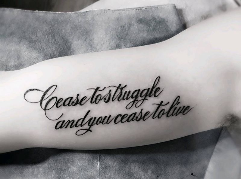 英文纹身纹身图片_手臂字符宁德福建東方龍成品纹身图案