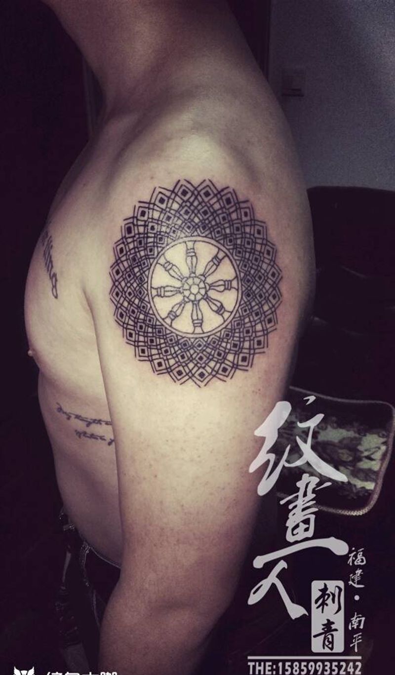 原创图腾纹身图片_手臂欧美图腾原创纹身图案