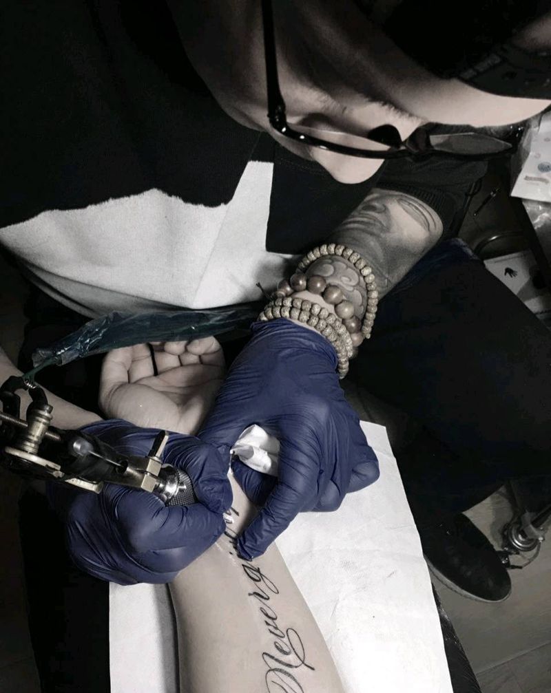 英文纹身纹身图片_手臂字符宁德福建成品纹身图案