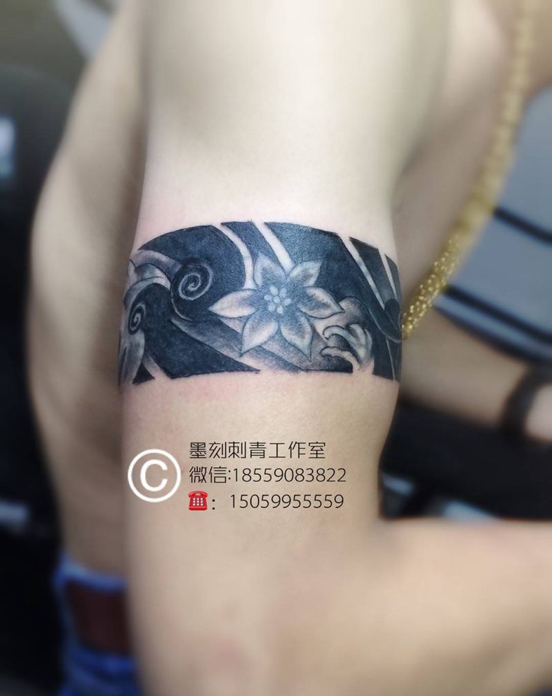 客人定制臂环，纹身图片