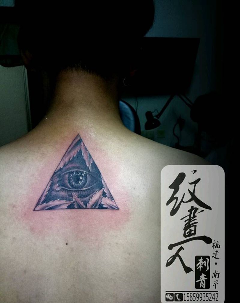 眼睛纹身图片