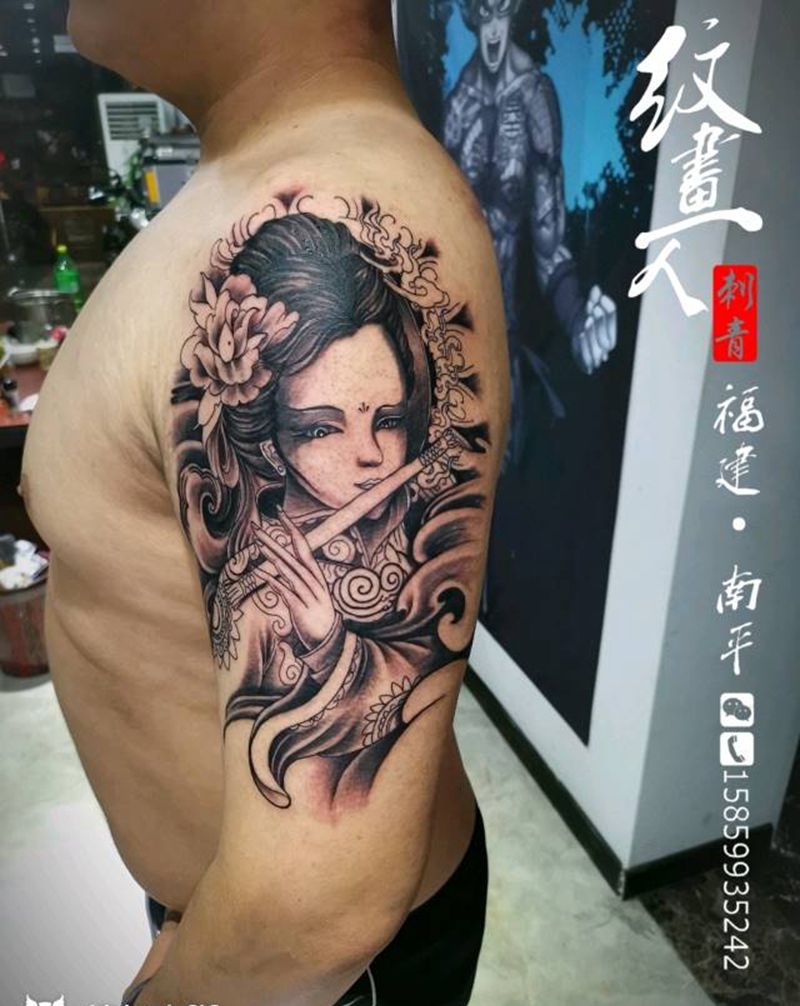 仕女图纹身图片_手臂新传统纹身图案