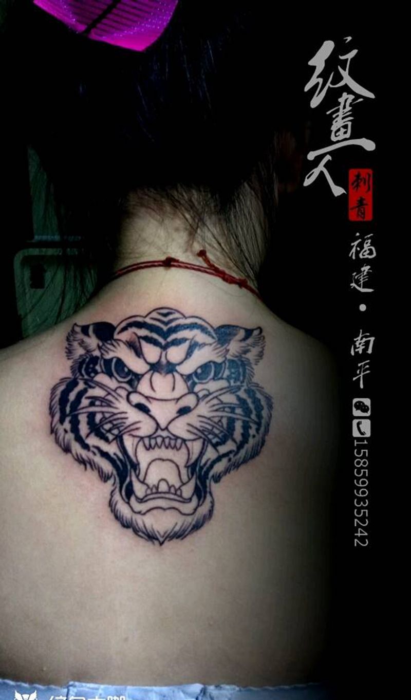 虎纹身图片