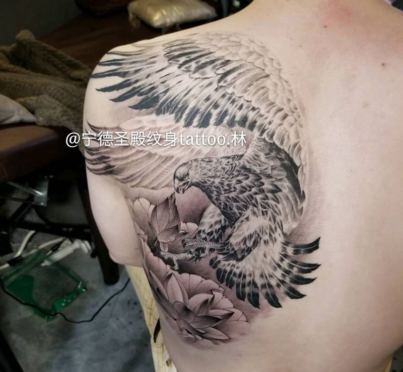 鹏纹身图片