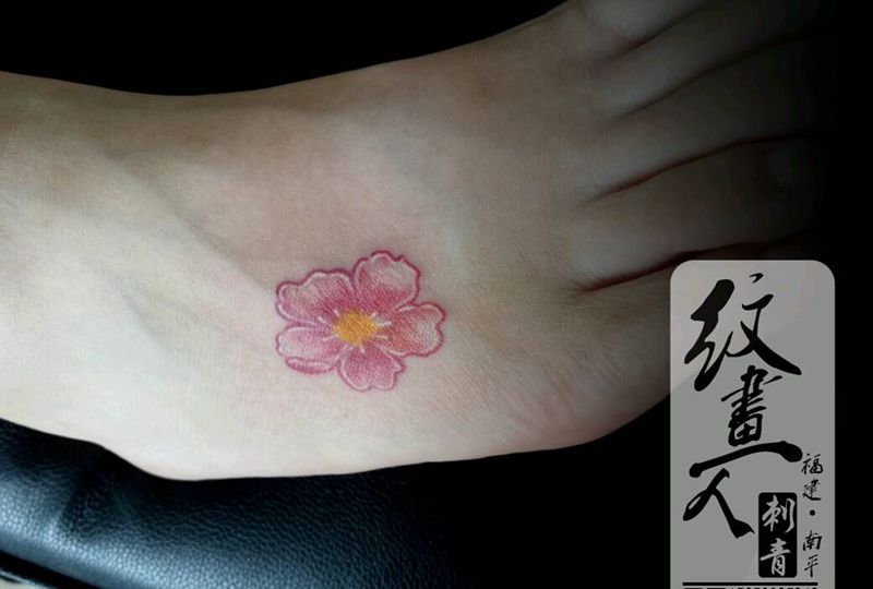 清新樱花纹身图片