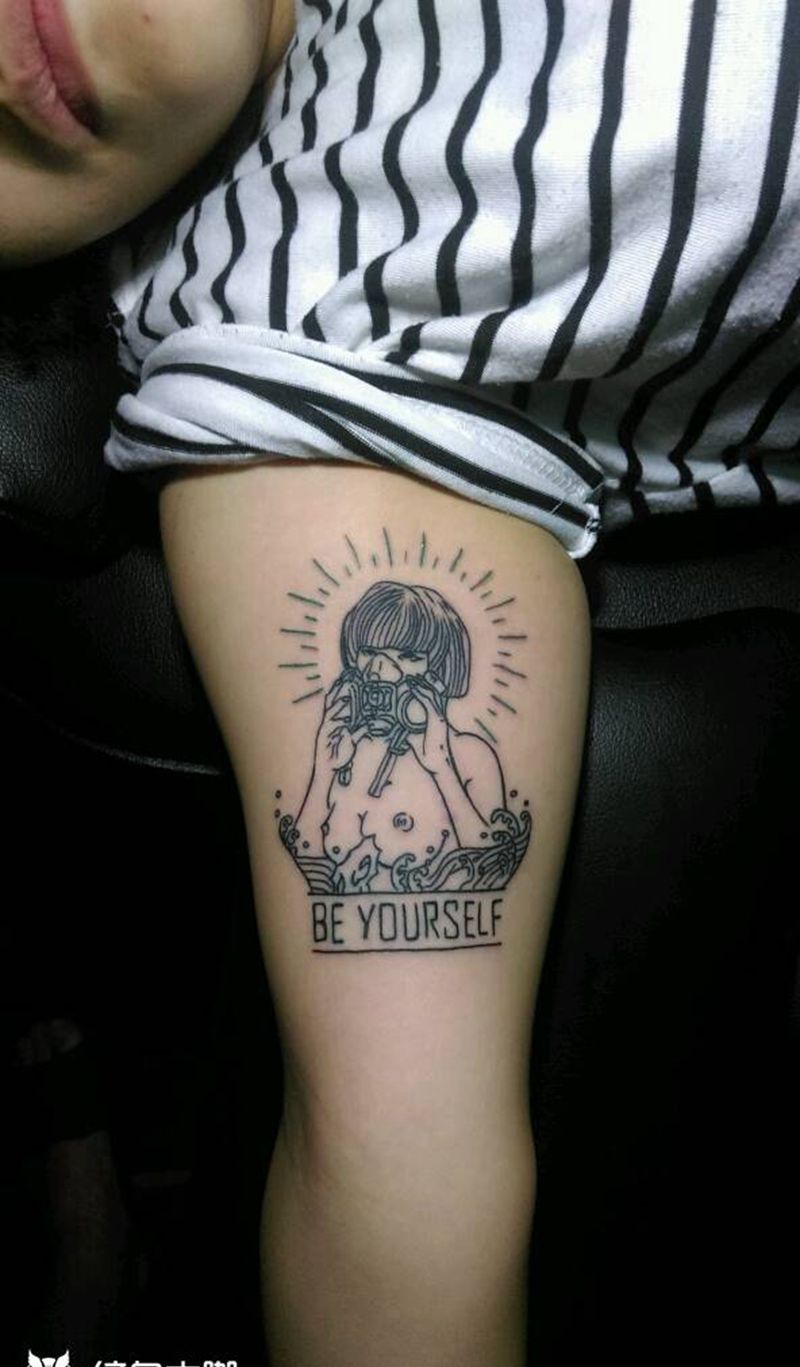 毒气少女纹身图片