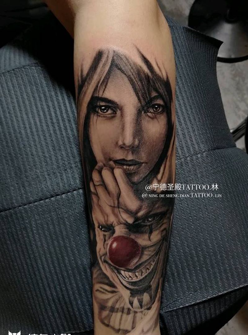 小丑纹身图片_手臂纹身图案