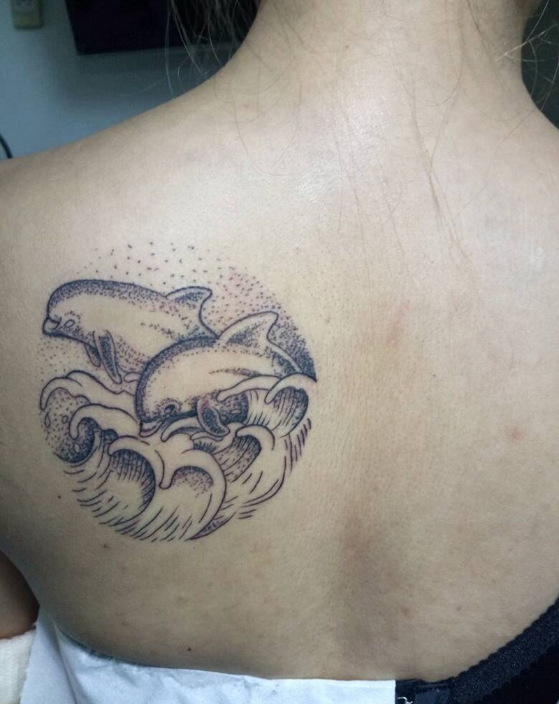 点刺海豚纹身图片