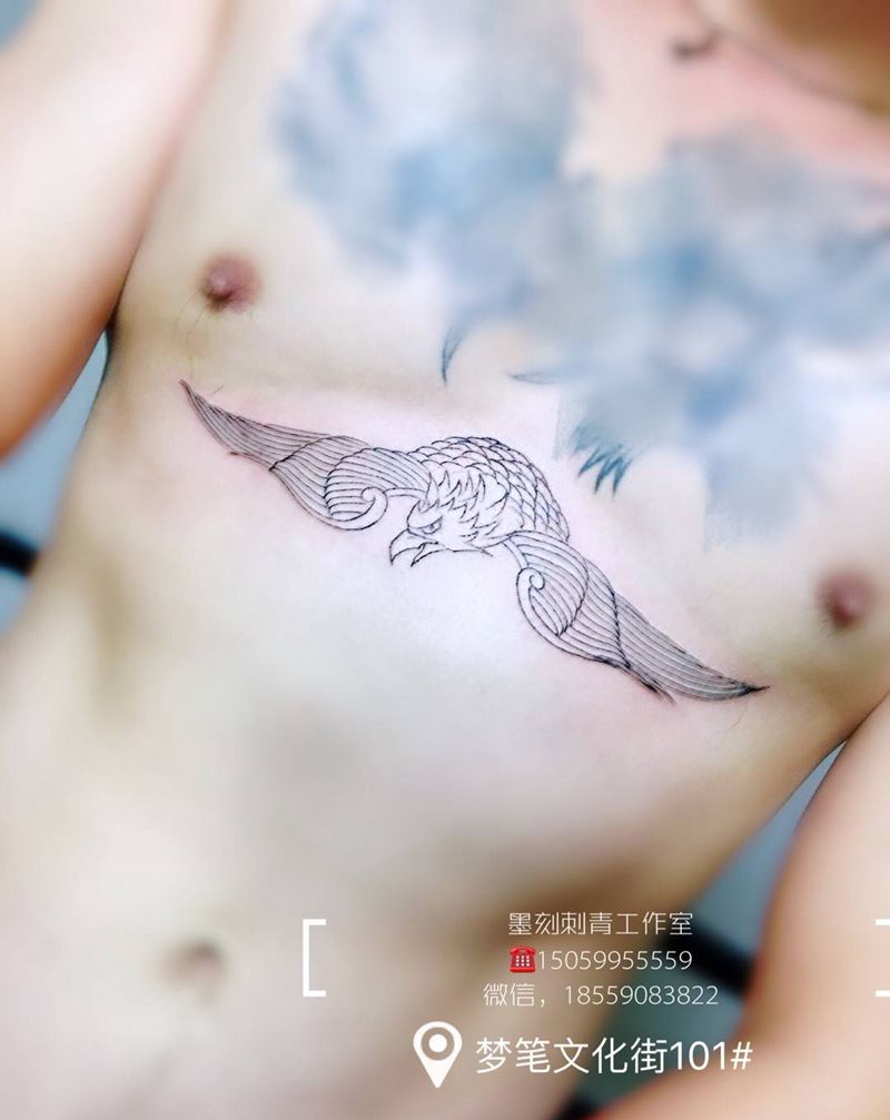线条，鹰纹身图片_胸部线条纹身图案