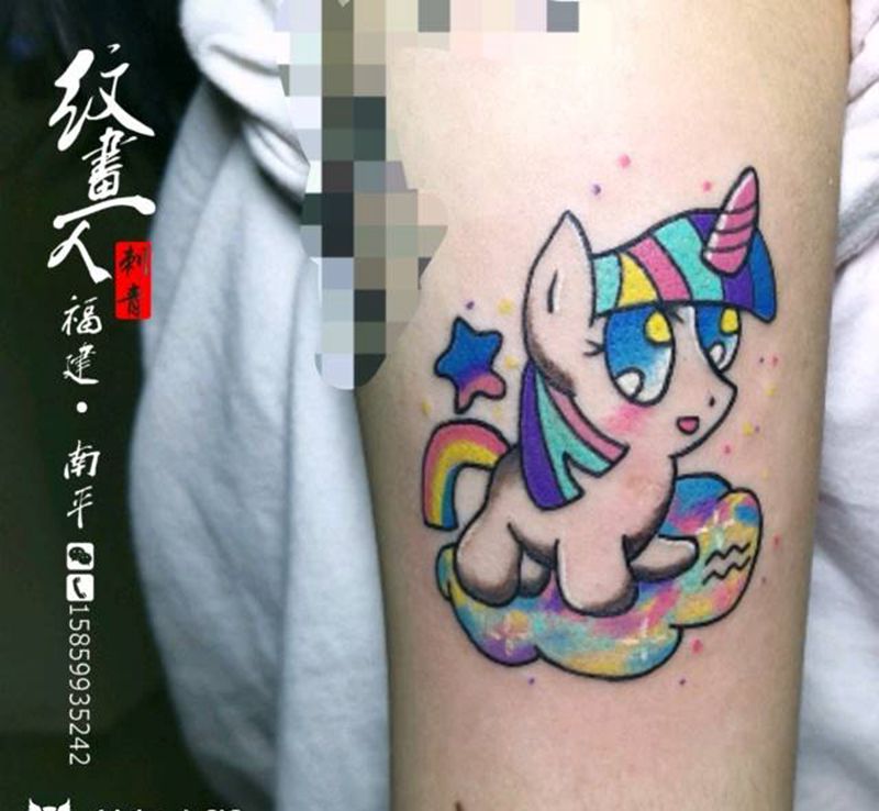 卡通独角兽纹身图片