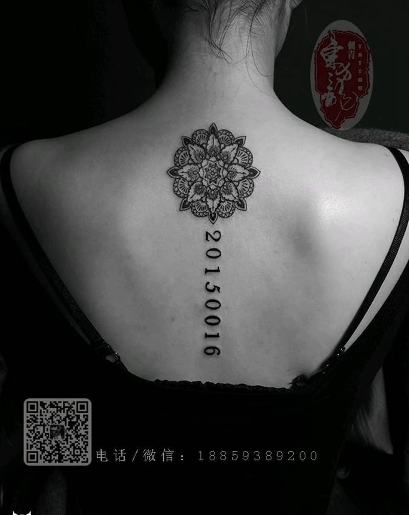背曼陀罗纹身纹身图片_背部宁德東方龍成品纹身图案