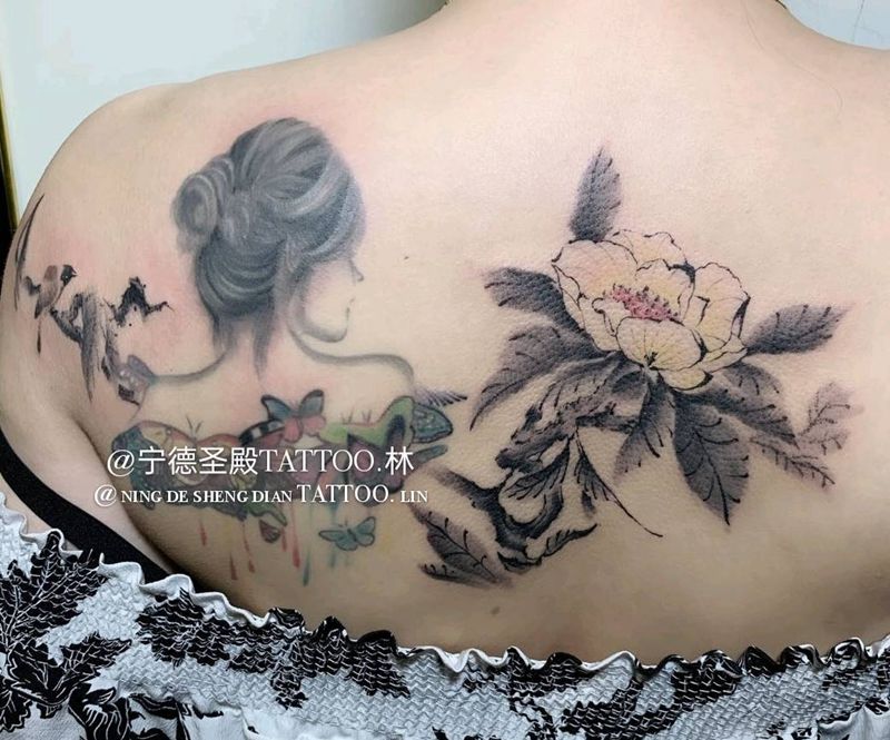 墨纹身图片_背部水墨纹身图案