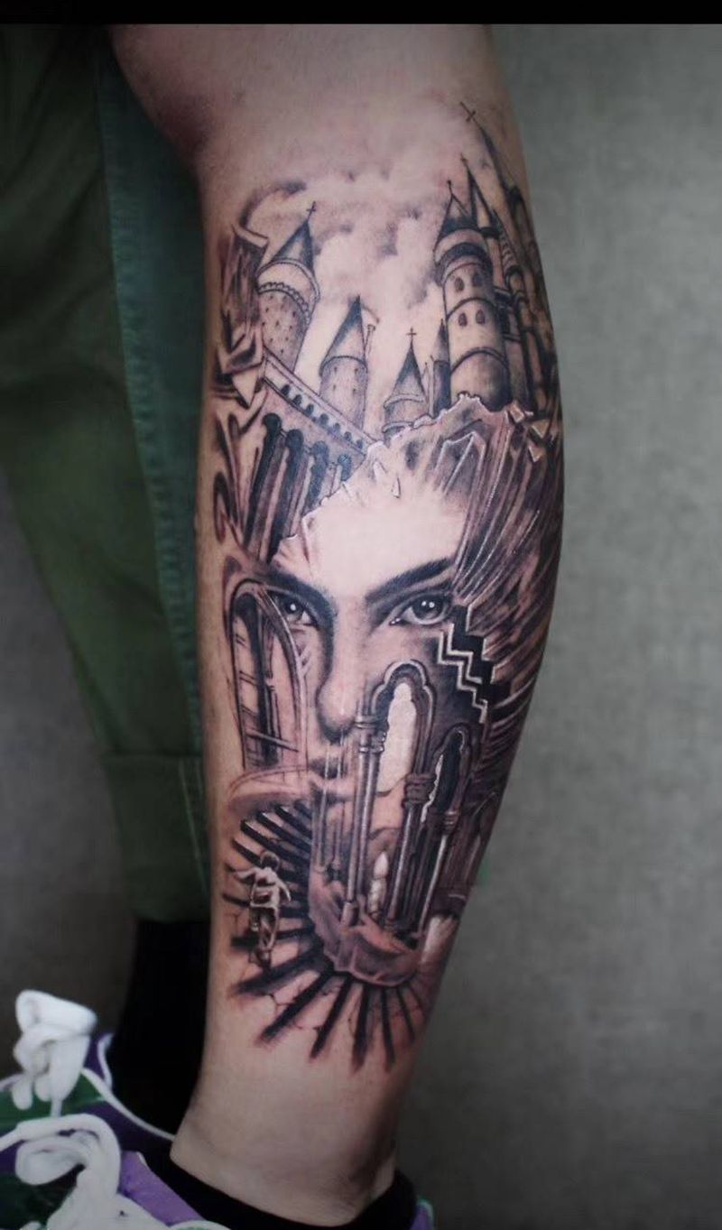 小男孩爬楼梯纹身图片