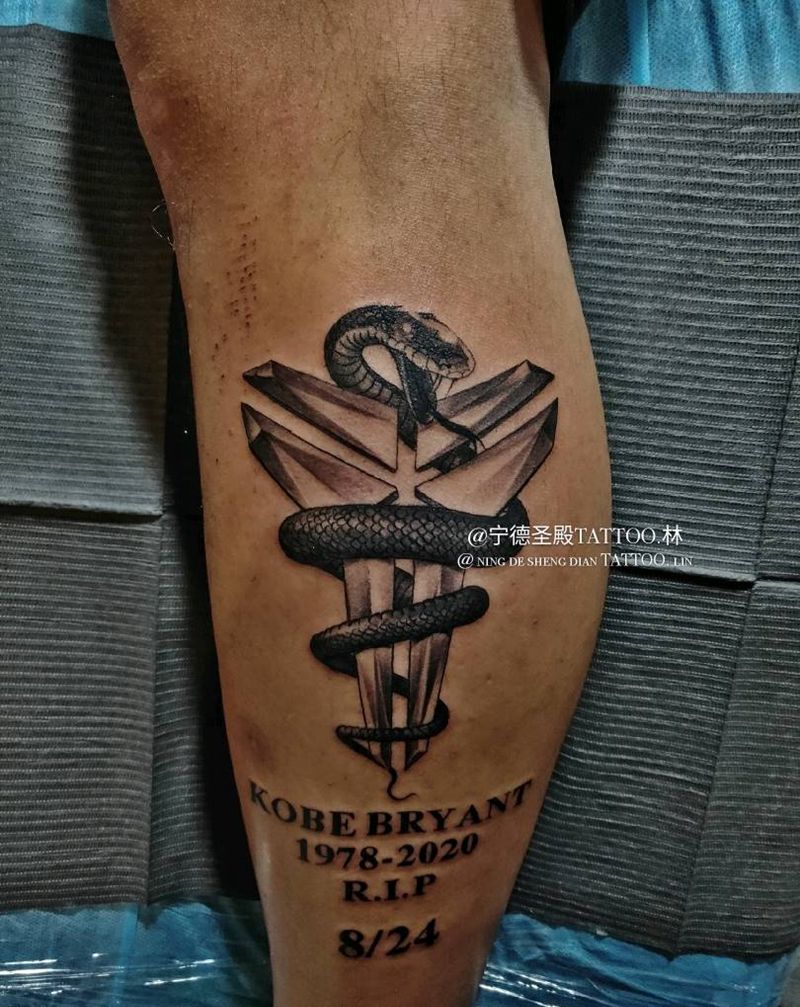 科比标志纹身图片_腿部纹身图案