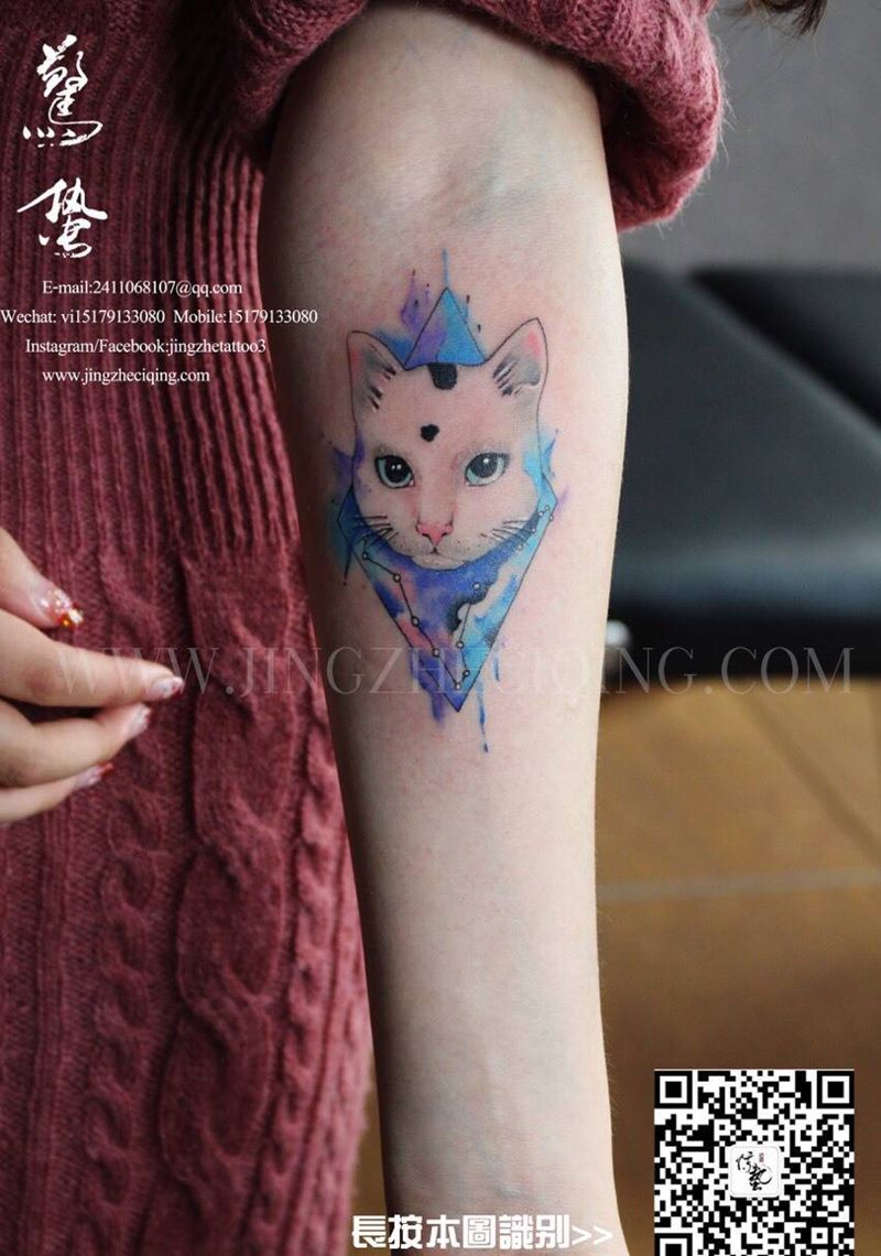 水彩小猫纹身图片