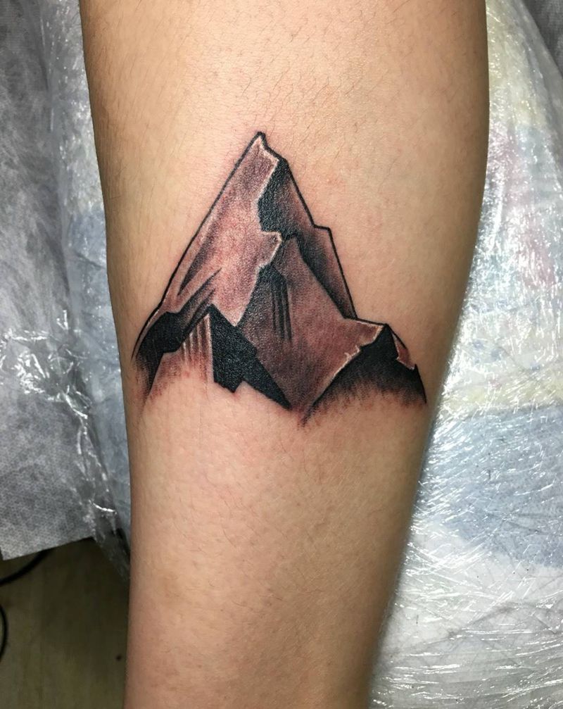 山石纹身纹身图片_成品手部手臂东方龙宁德纹身图案