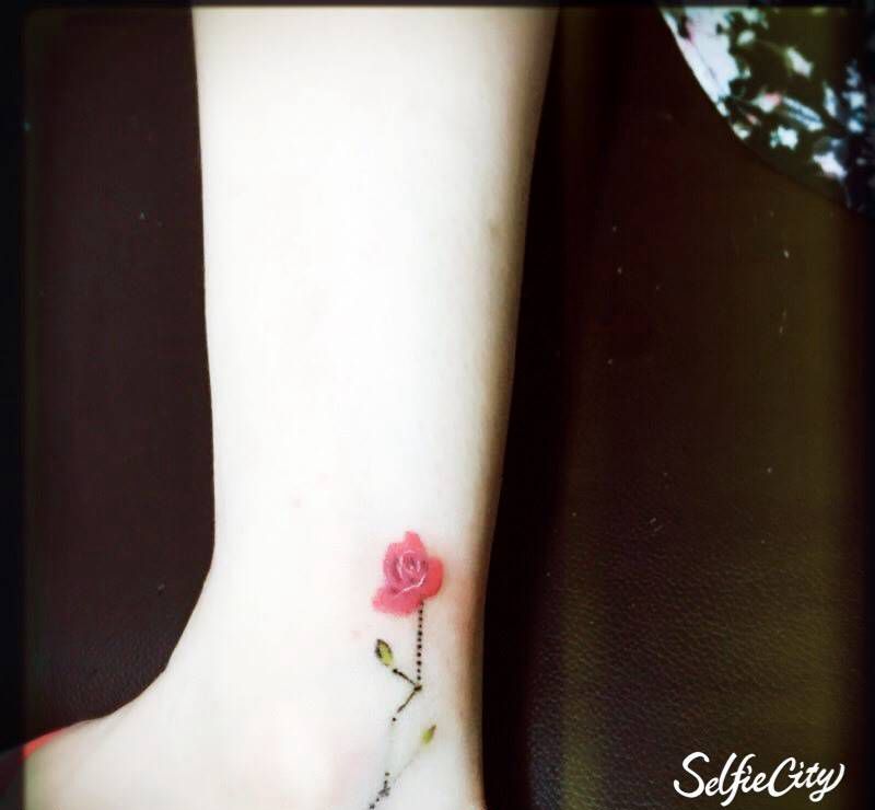 小花一朵纹身图片