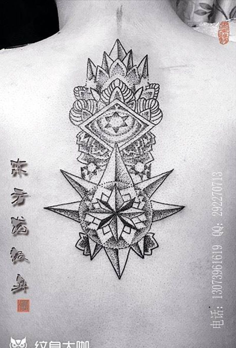 点刺纹身纹身图片_成品背部东方龙纹身图案