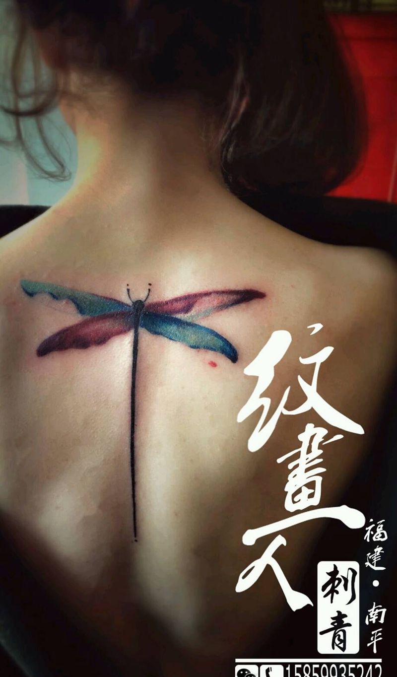 水彩风纹身图片_背部清新动物成品纹身图案