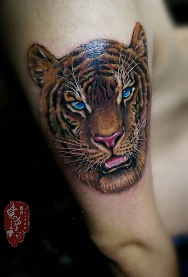 虎威纹身图片_手臂纹身图案