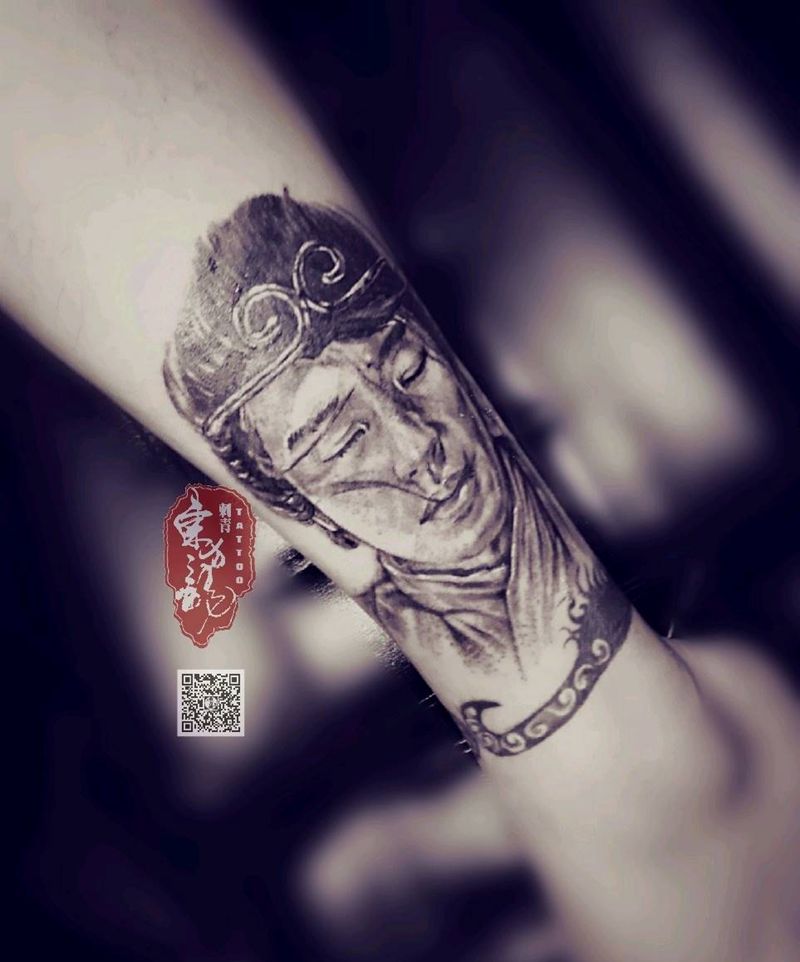 至尊宝纹身图片_脚部至尊宝纹身图案