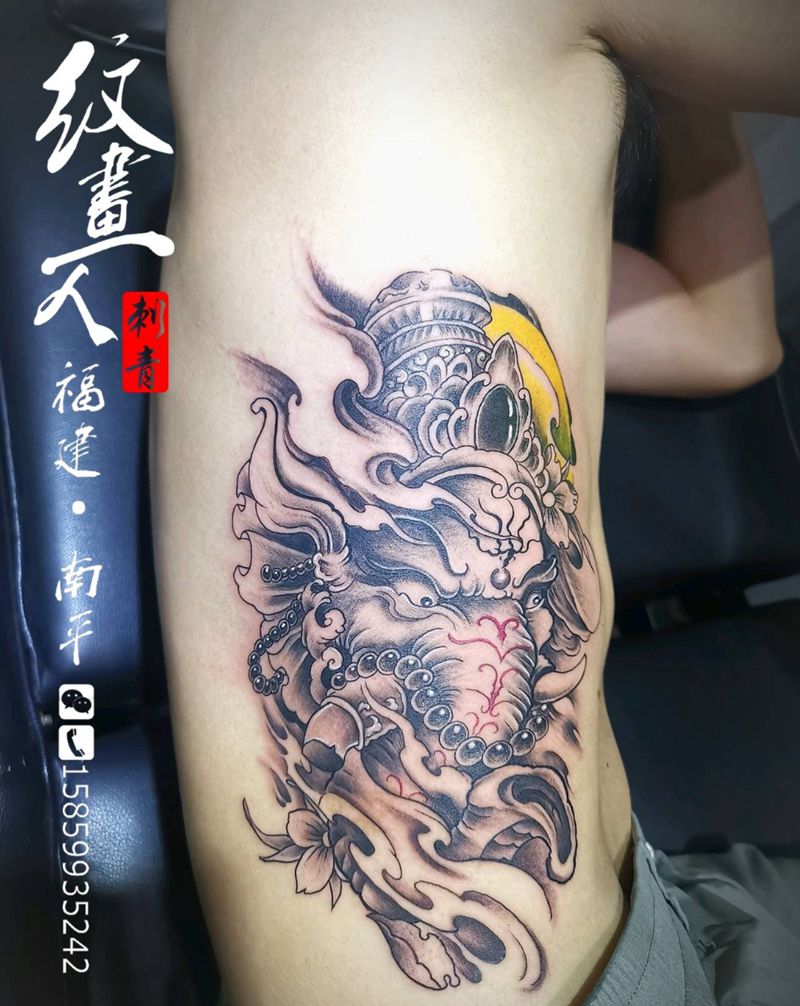 象神纹身图片_腰部新传统纹身图案