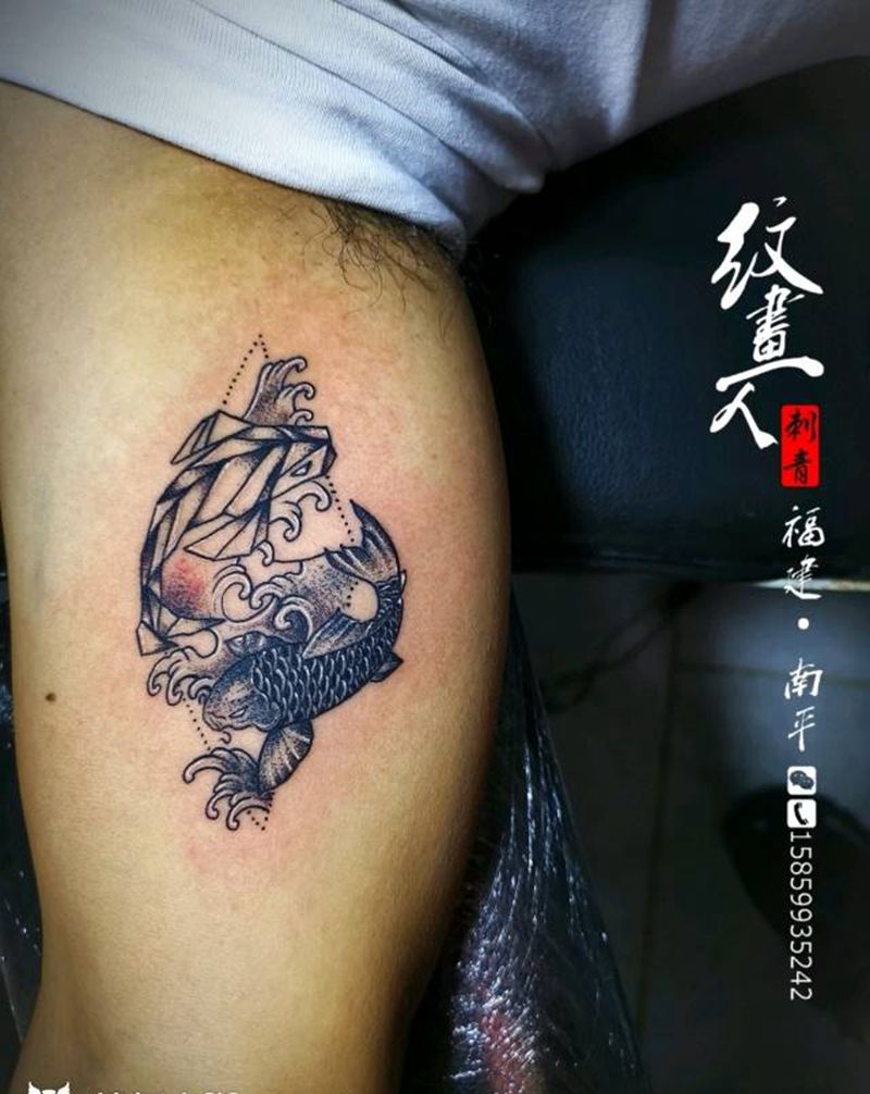 双鱼座纹身图片_手臂几何点刺纹身图案