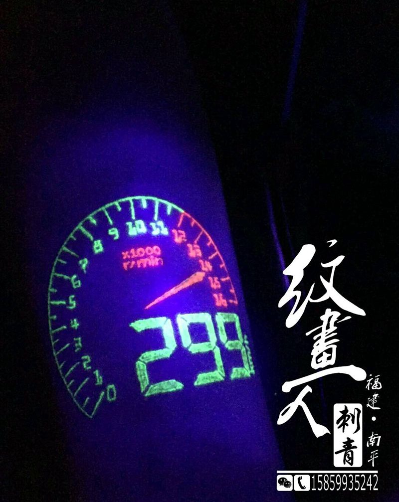 机车仪表纹身图片