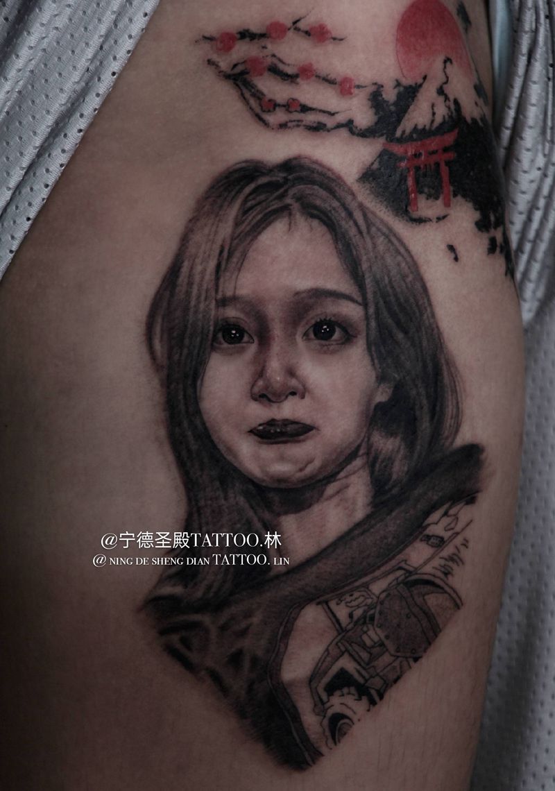 照片纹身图片_腿部纹身图案