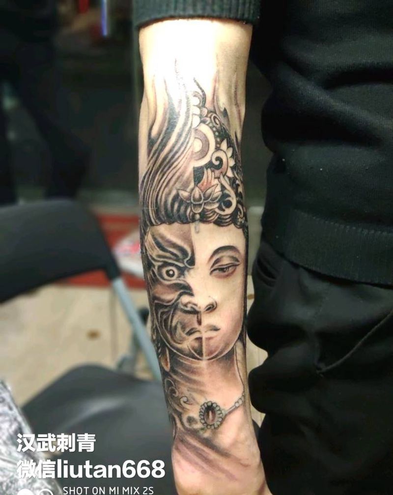 别家线条，咱家雾纹身图片