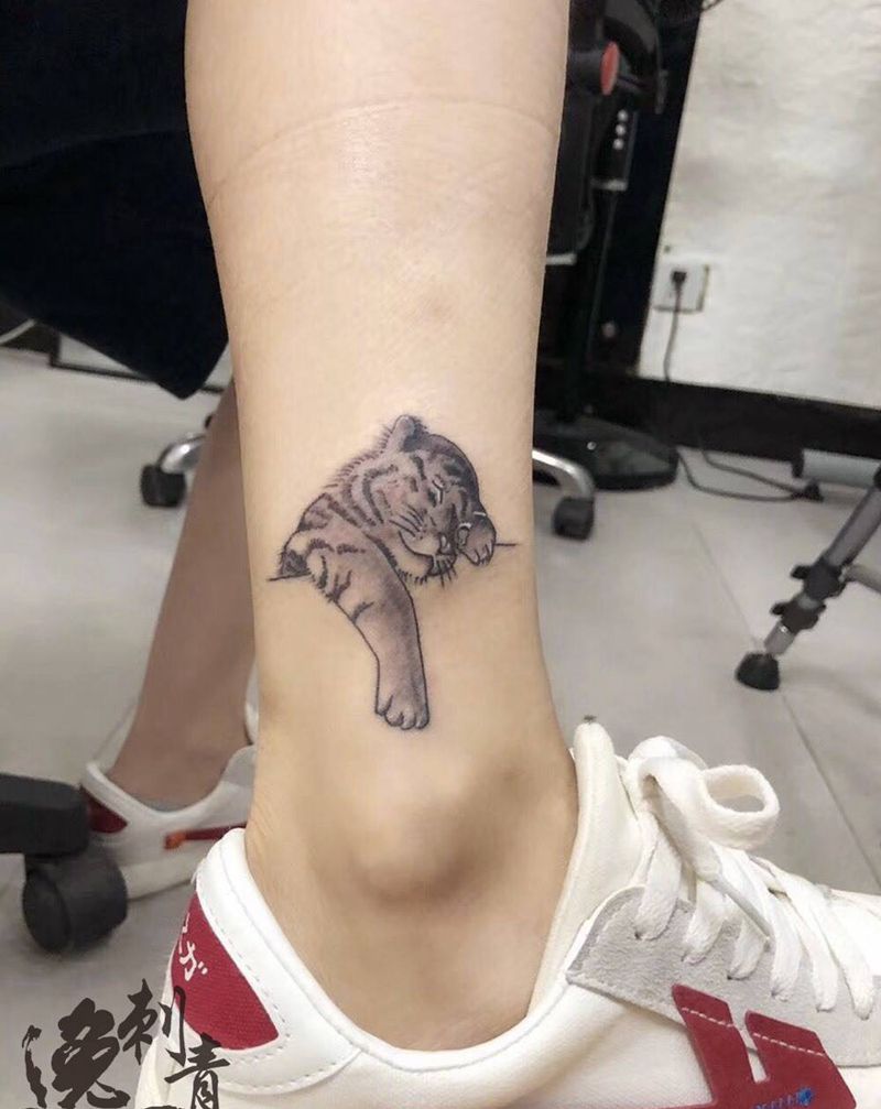 小老虎纹身图片
