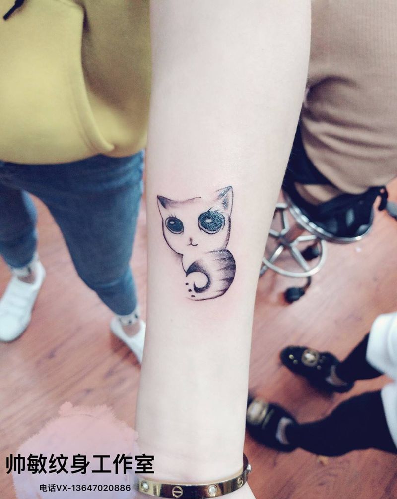 卡通猫纹身图片_帅敏TATTOO动物清新手稿手部纹身图案