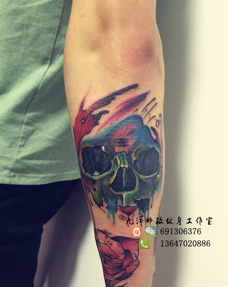 骷髅纹身图片_手稿手部写实肖像鬼神宗教纹身图案