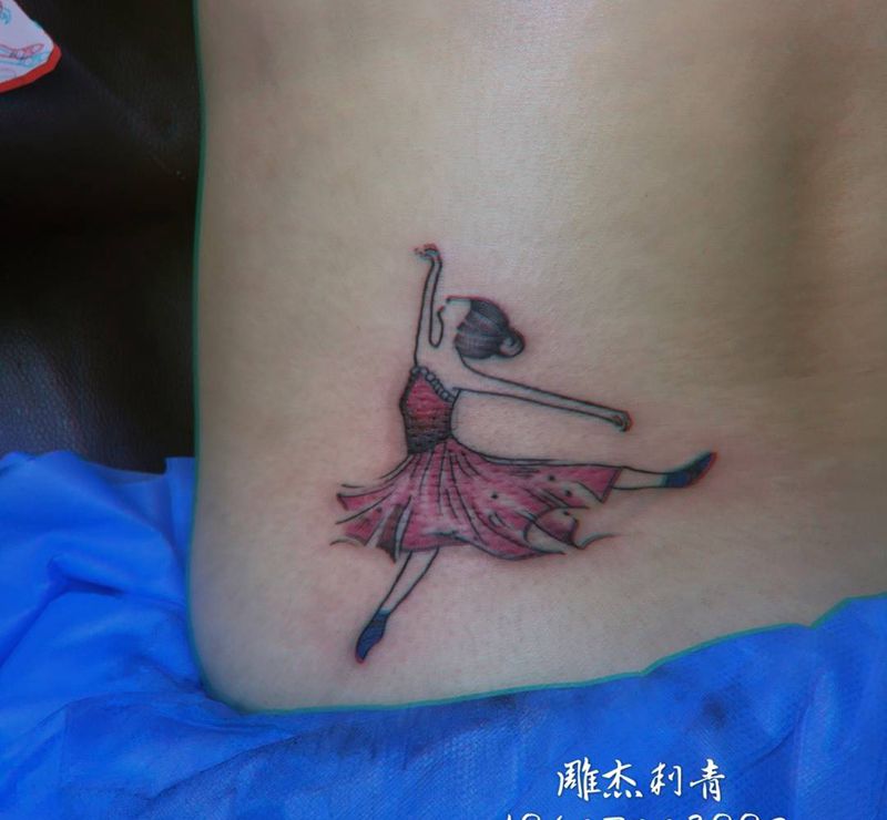 舞蹈姑娘纹身图片_成品腰部清新人物贴纸纹身图案