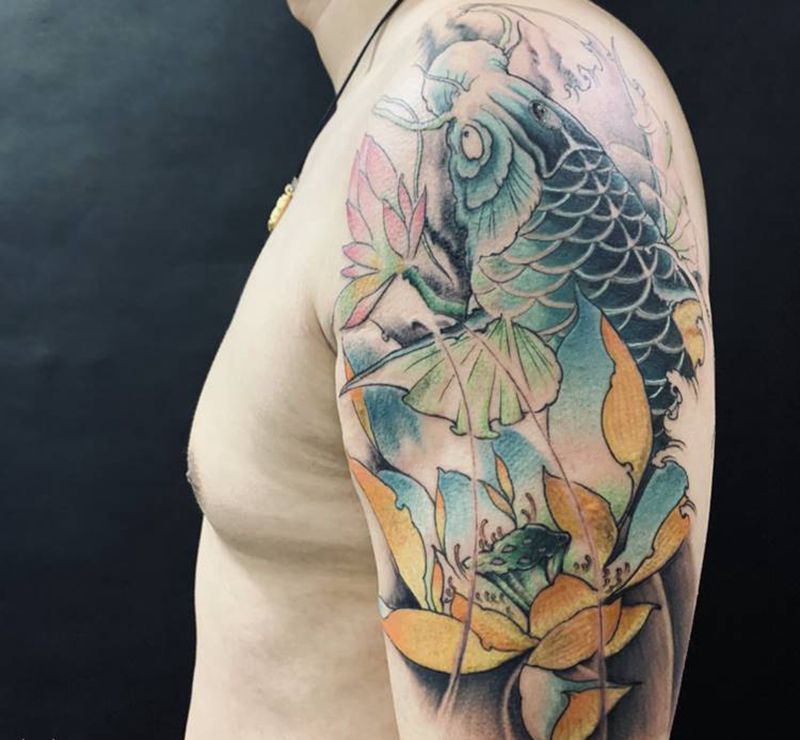 新传统鱼纹身图片_手臂新传统纹身图案