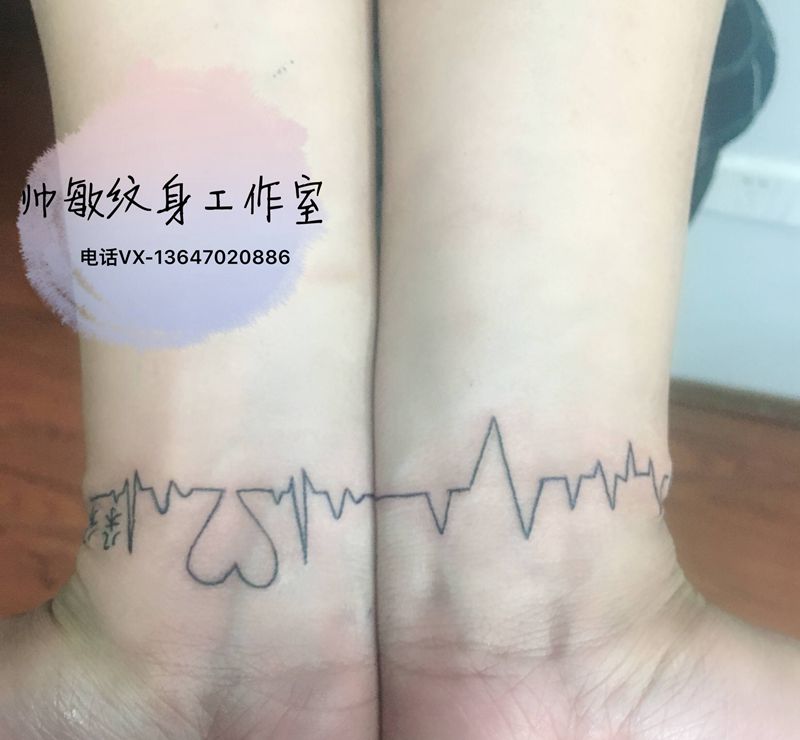 心电图纹身图片_手部纹身图案