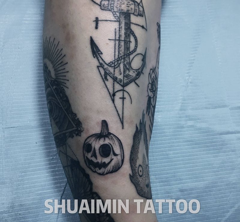 南瓜纹身图片_手臂纹身图案