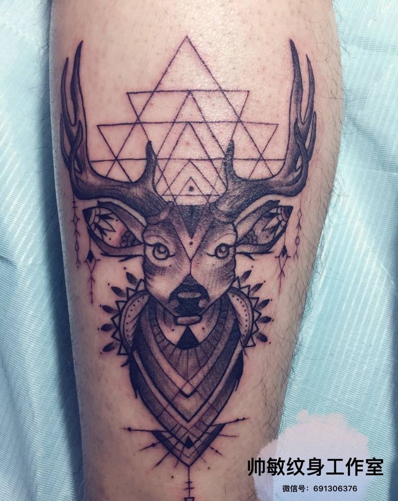 鹿纹身图片_帅敏TATTOO动物传统手稿腿部纹身图案