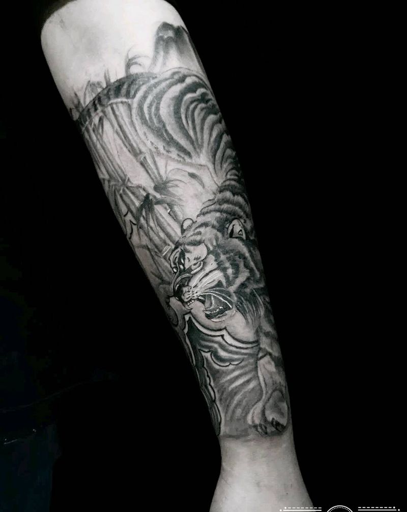 老虎纹身图片_手臂纹身图案