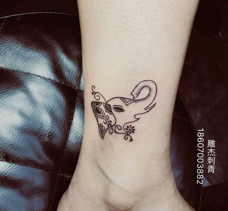 小图纹身图片_手臂脚部图腾水墨纹身图案