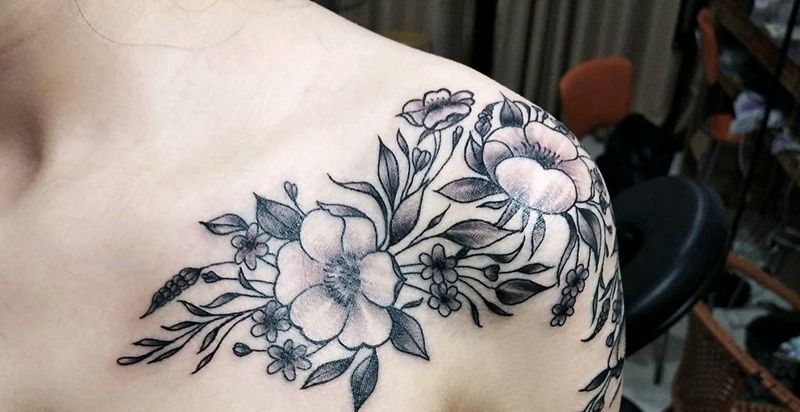 肩花  小性感纹身图片